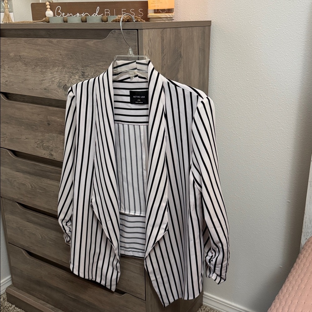 Active USA Women's Striped Blazer